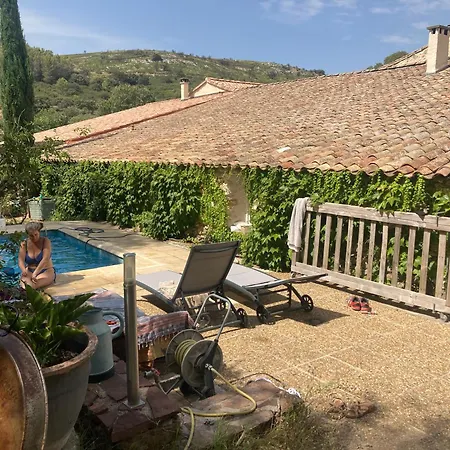 Maison Ancienne Xvii: Piscine Aumelas